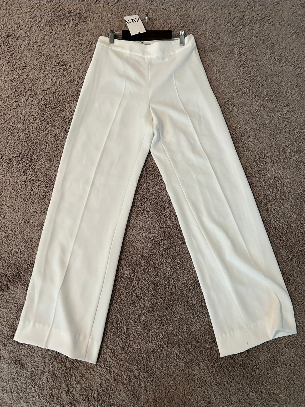 Zara Cream Wide-Leg Trousers - High-Rise Tailored Style